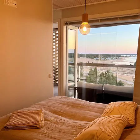 Jaekaelaenhovin Hellae Apartman Kalajoki